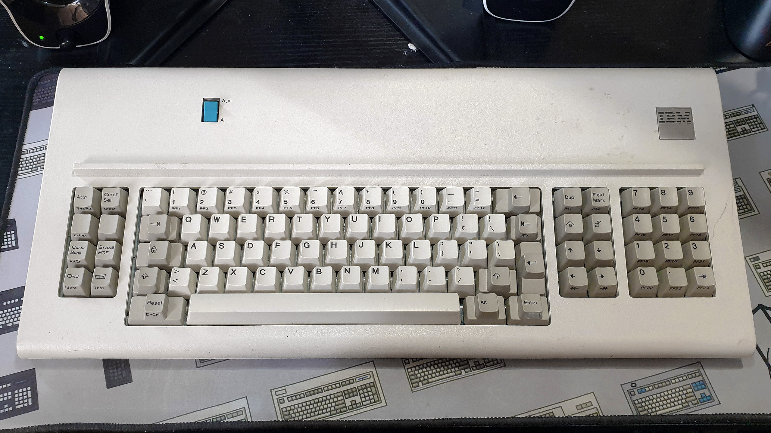 IBM 3178-C4 EBCDIC Typewriter Keyboard<a class='source-link' href='/wiki?id=modelf#Sources'><sup>[ASK]</sup></a>