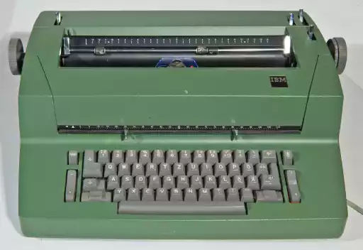 A photo of an IBM Selectric II electric typewriter