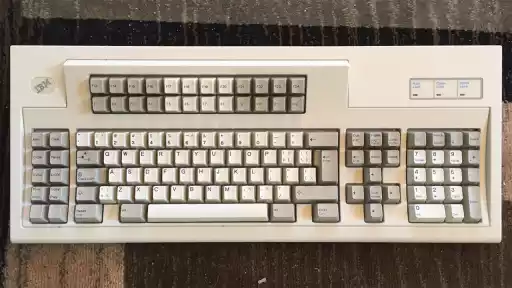 A photo of an IBM Personal System/2 Host Connected Keyboard