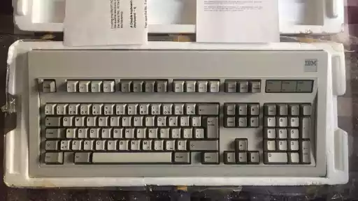 A photo of an IBM RT PC Enhanced Keyboard/6100 System Keyboard